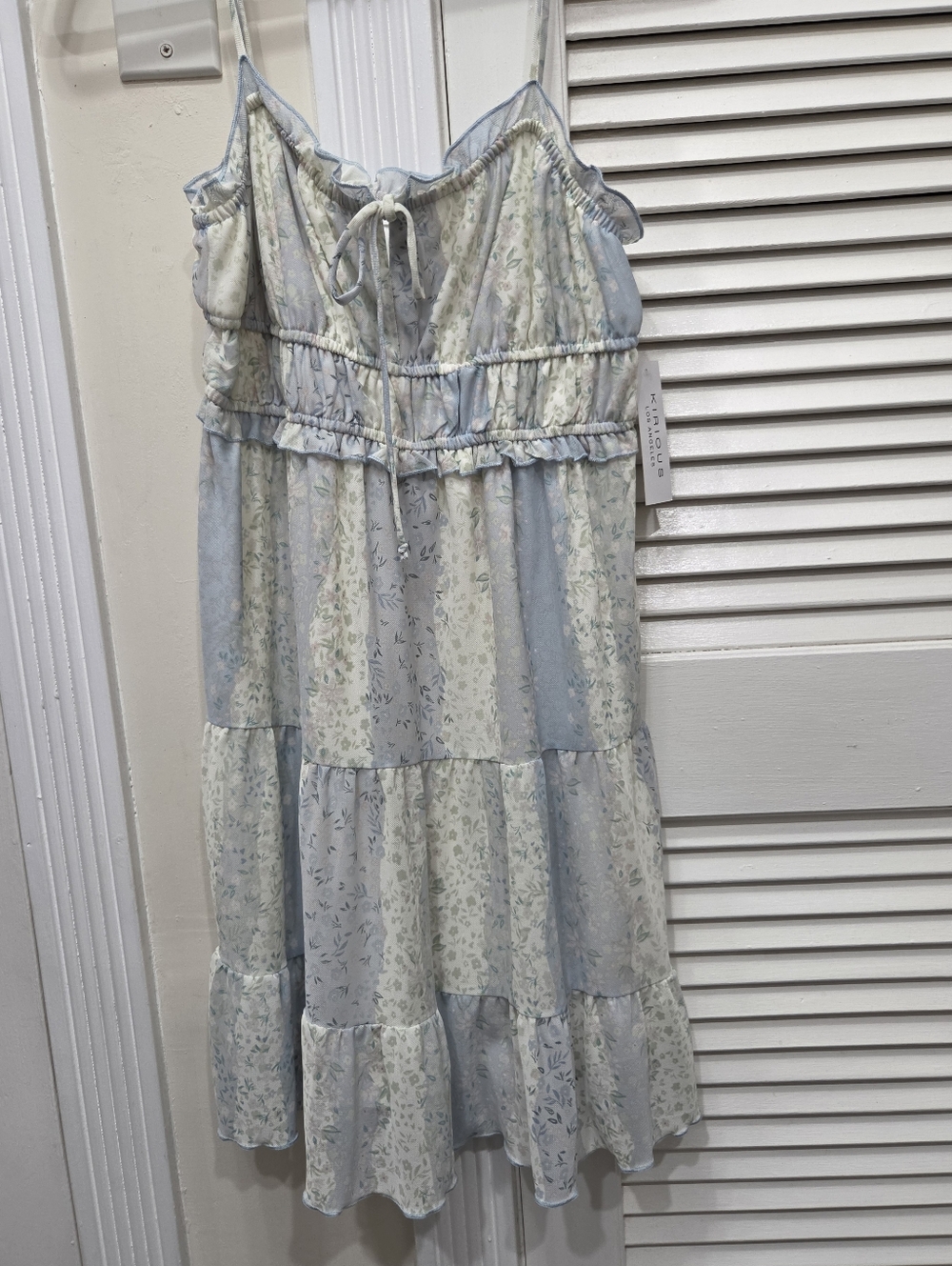 Kirious Los Angesles Lightweight Pastel Floral Tiered Sundress Juniors Size L